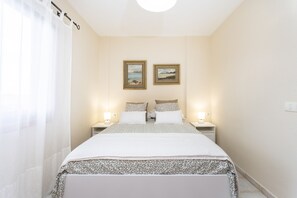 2 chambres, fer et planche à repasser, accès au Wi-Fi (inclus)