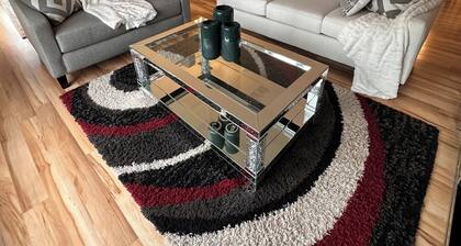 Bright room for rent in a 5 and a half