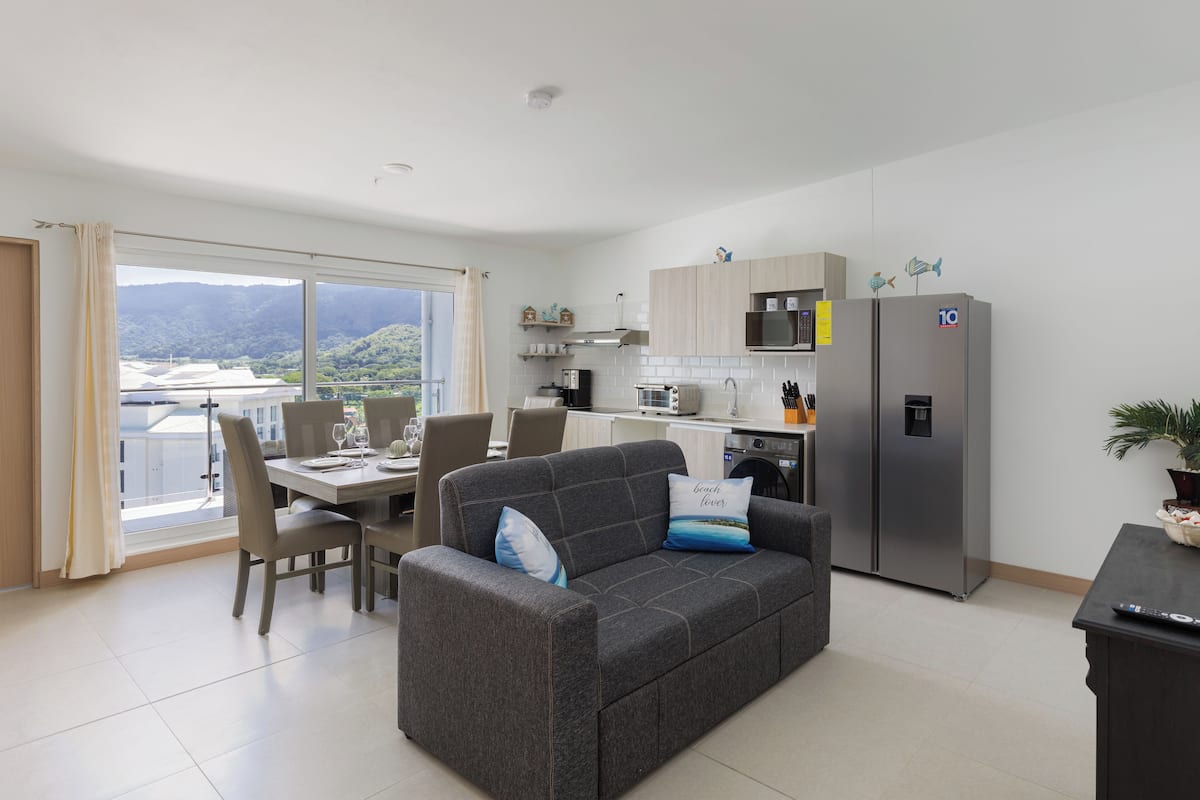 Apartamento, varias camas, balcón, vistas a la montaña (Viva Jaco Viva Jaco 17-04A) | Interior