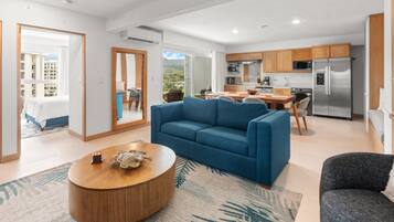 Condo, varias camas, balcón, vista a la montaña (Viva Jaco Viva Jaco 10-06B) | Interior