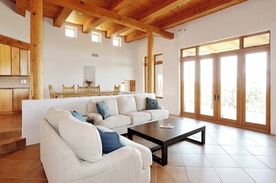 360° View Private Santa Fe Mountain Retreat
