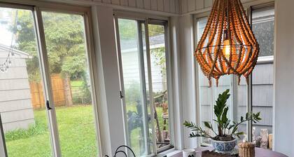 Only 1000/night & 2 miles from ND stadium. Pet Friendly!