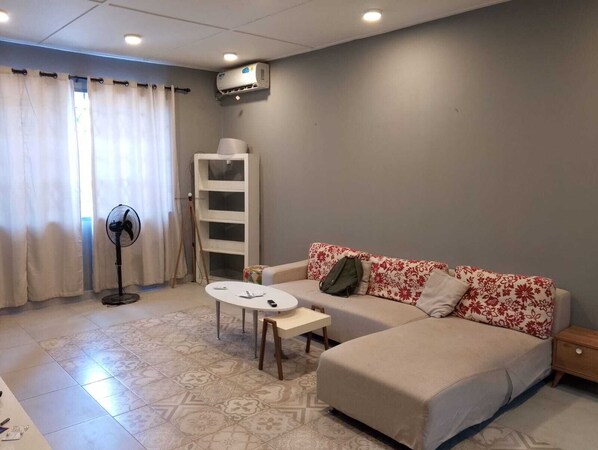Comfort Apartment | Living area - Rimal (Monrovia)