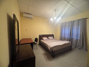 Comfort-Apartment, Meerblick | Bügeleisen/Bügelbrett, kostenloses WLAN