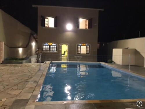 Townhouse with 3 bedrooms and 4 bathrooms/Pool and Barbecue