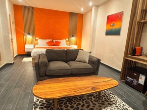 Egyptian cotton sheets, premium bedding, pillow-top beds, free minibar - La Parenthèse (Mbodiène)
