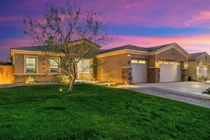 Exterior - Lakeside Escape: Game Room W/ AC (Indio)