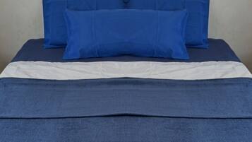 2 slaapkamers, een strijkplank/strijkijzer, gratis wifi, beddengoed