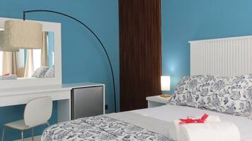 King Suite, with Jacuzzi | Edredones de plumas, colchones con acolchado adicional, caja fuerte