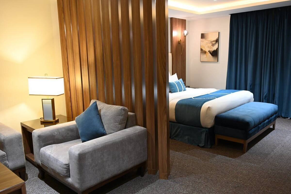 Deluxe Studio Suite | Iron/ironing board, free WiFi
