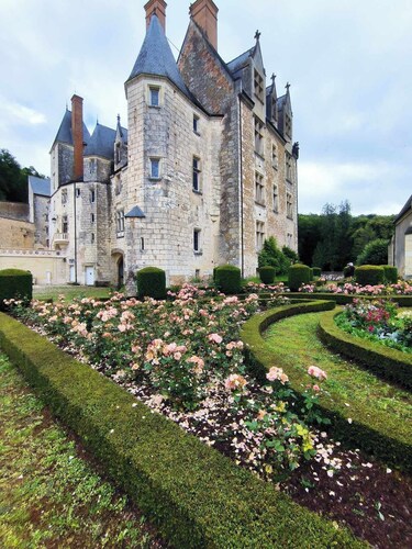 Maison 6 pers idéalement située, à proximité de nombreuses activités de loisirs