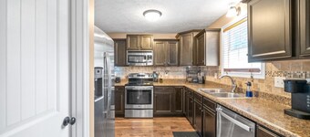 Serene Retreat Near Fort Campbell and Casino - Family and Pet Friendly