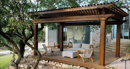 Luxury Ranch Near Austin - Perfect For Family Reunions, Pool, Spectacular Views!