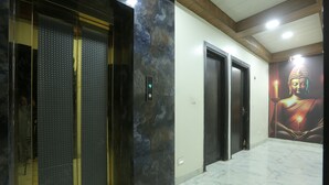 Exterior - hotel hi life DX (New Delhi)