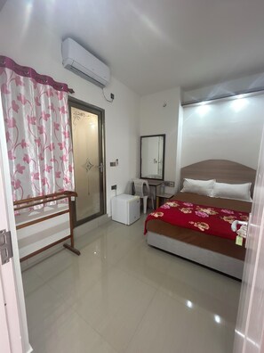 1 chambre, fer et planche à repasser, Wi-Fi, draps fournis