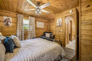 3 bedrooms, travel cot, WiFi, bed sheets
