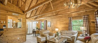 Tall Pine Haven - 9 acres, king bed, dog friendly!