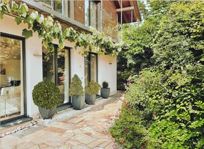 Exterior detail - Black Forest loft, extraordinary house, view (Horben)