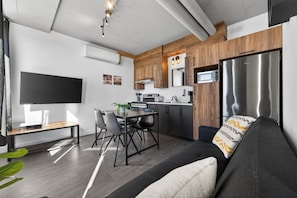 Smart TV - Loft 308 | Rooftop | Downtown (Rimouski)