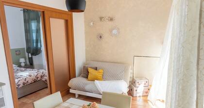 Leto’s apartment in Sanremo - Parking & Garden