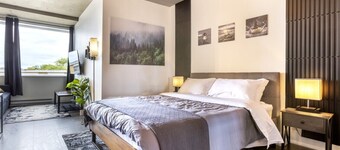 Loft 309 | Rooftop | Downtown