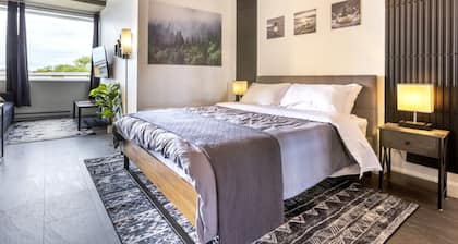 Loft 309 | Rooftop | Downtown