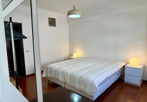 1 bedroom, free WiFi, bed sheets - XperienceHouse Algarve (Quarteira)