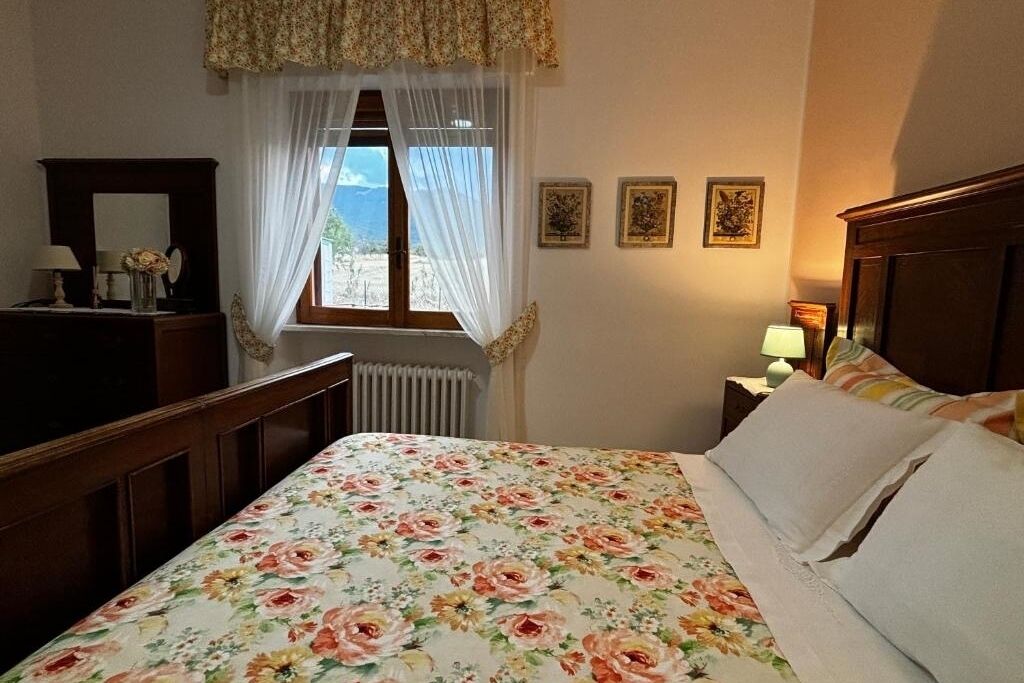 3 chambres, coffres-forts dans les chambres, fer et planche à repasser