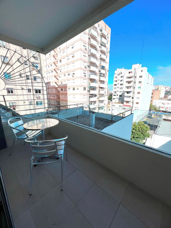 Studio | Uitzicht vanuit de kamer