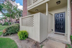 تفاصيل الفندق من الخارج