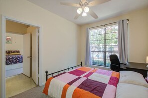 2 soveværelser, skrivebord, strygejern/strygebræt, Wi-Fi