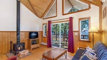 TV, fireplace, DVD player, stereo
