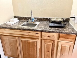 Private kitchen - The SQL: Guest Place (Lynnwood)