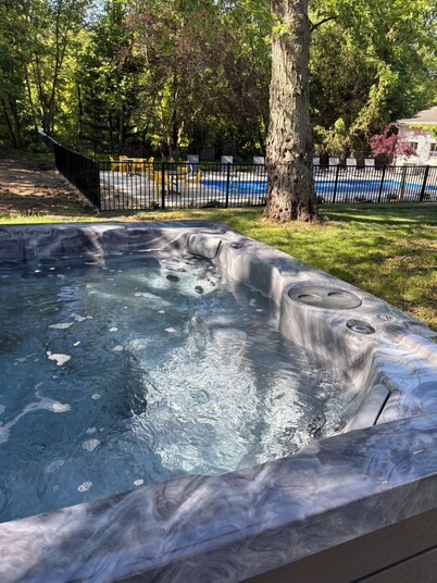 Newly renovated, 7700 Sq. Ft,  8BR, 7BTH, Heated Pool, Hot Tub, Arcade Game Barn