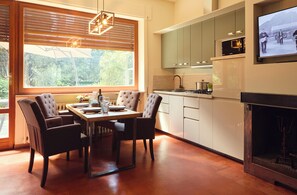 Microwave, stovetop, dishwasher