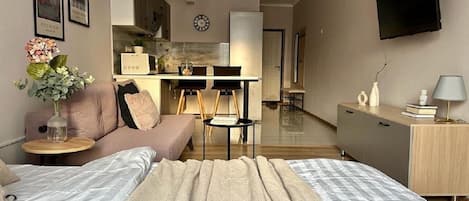 1 chambre, fer et planche à repasser, Wi-Fi gratuit, draps fournis