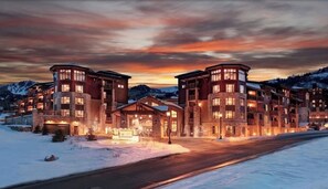Exterior - Hilton Sunrise Lodge Resort. 2 Bed/3 Bath. Ski-In/Ski-Out. Dec 27-Jan3 (Park City)