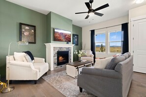 Townhome, Multiple Beds, Patio, Mountain View (1498 Harebell Street) | Living area | 42-inch flat-screen TV with digital channels, fireplace