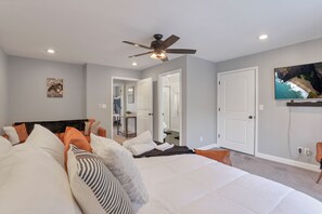 4 Schlafzimmer, Schreibtisch, Bügeleisen/Bügelbrett, kostenloses WLAN