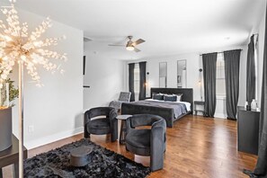 4 chambres, fer et planche à repasser, Wi-Fi, draps fournis