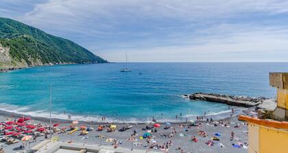 Cozy apartment in Camogli with WiFi