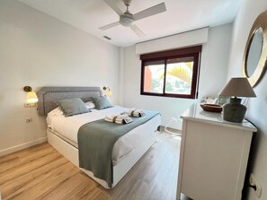 2 Schlafzimmer, Bügeleisen/Bügelbrett, WLAN, Bettwäsche