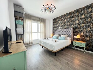 2 chambres, fer et planche à repasser, Wi-Fi, draps fournis