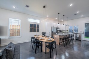 Dining - Boho Mod-Pad @ East Downtown (Houston)