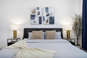 2 slaapkamers, een strijkplank/strijkijzer, wifi