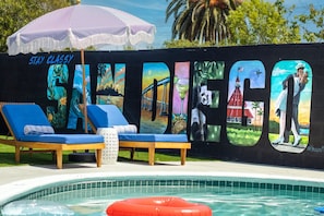 Outdoor pool, a heated pool - Heated Pool, Hot Tub, Chef, 10min to Beach (San Diego)