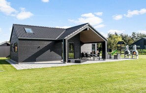 Children's area - Lovely home in Idestrup with sauna (Idestrup)
