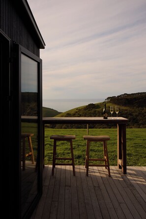 Outdoor dining - The Passage Kangaroo Island (Cuttlefish Bay)