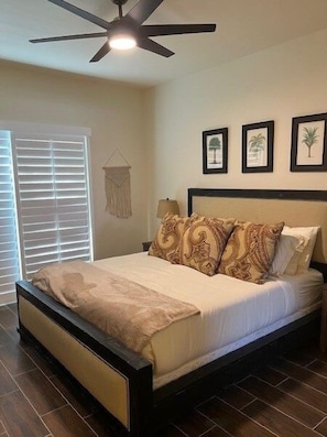 2 bedrooms, iron/ironing board, WiFi, bed sheets