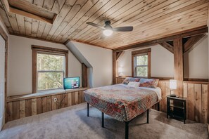 Villa (3 Bedrooms) | 3 bedrooms, individually furnished, free WiFi, bed sheets